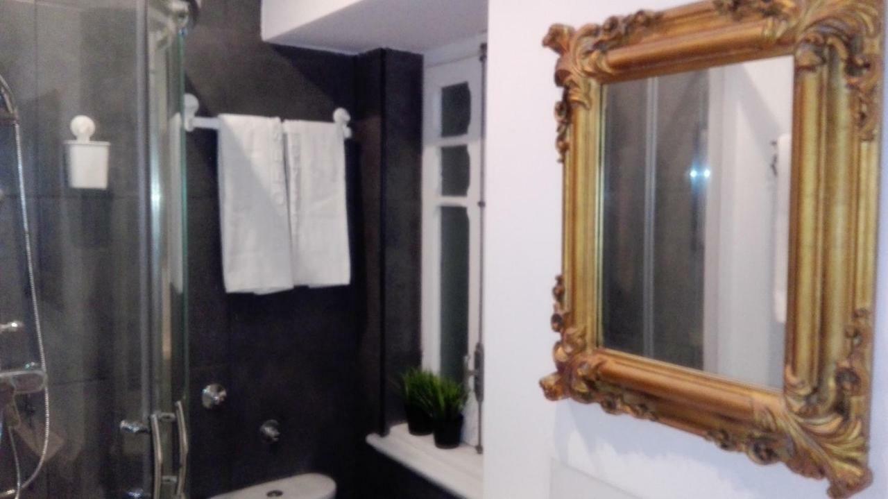 Ritz & Freud Guest House ลิสบอน ภายนอก รูปภาพ