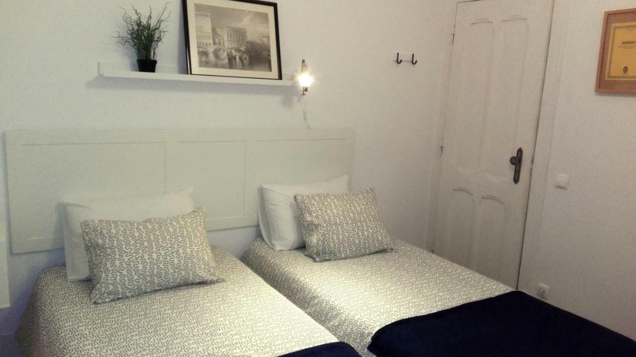 Ritz & Freud Guest House ลิสบอน ภายนอก รูปภาพ